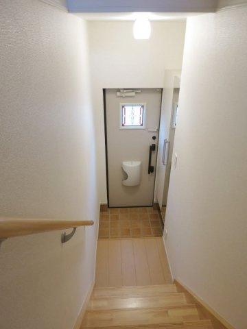 ルミエール・プランタンの玄関