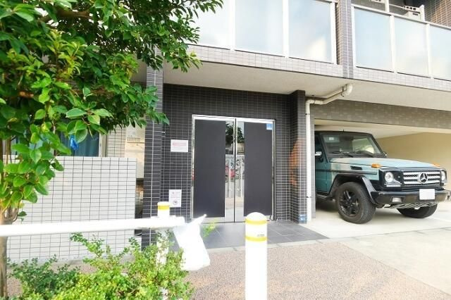 エスパシオ西高島平のエントランス