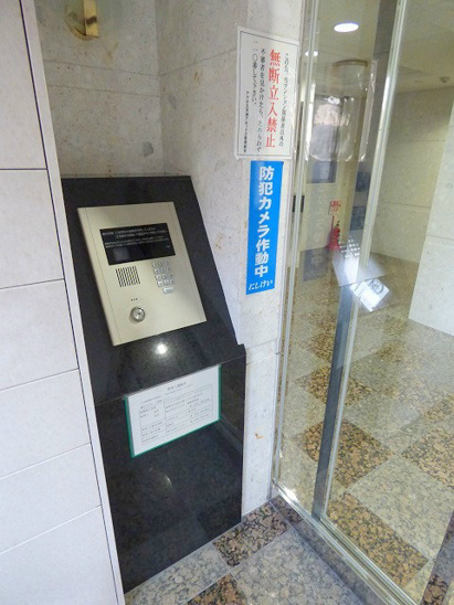 モニターフォン付きで女性の方でも安心です 