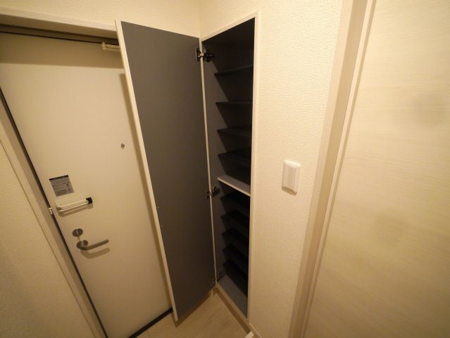 ＴＡＬＡＴＴＡ箱崎の玄関