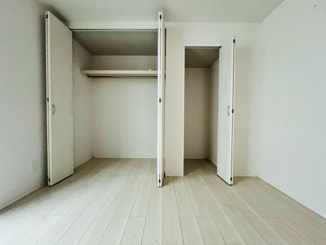 【収納】 | 西東京市栄町１丁目　中古戸建て | 衣類や小物もすっきり整理整頓。暮らしやすさに配慮した住まい