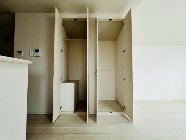 【収納】 | 西東京市栄町１丁目　中古戸建て | 収納が多いこともこの住まいの特徴、空間を有効利用できますよ