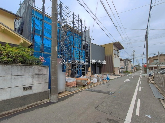ケイアイグレイス八代町1期の前面道路含む現地写真