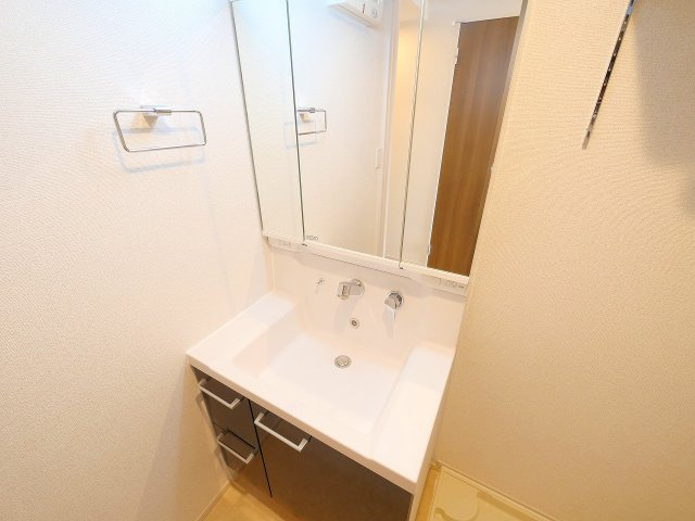 ヒカルサ奈良大森西ノースの洗面所|洗面所です