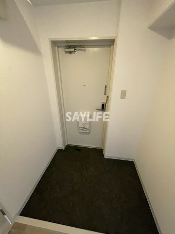メゾン亜樹の玄関