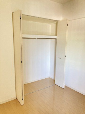 【居間・リビング】 | 甲斐ヴィレッジ | 別のお部屋の写真です