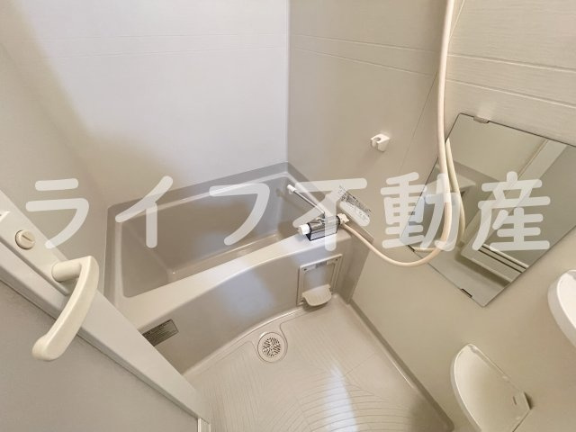 エスティームⅡ番館の浴室|きれいなお風呂です