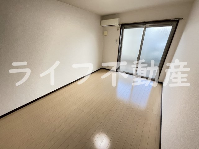 エスティームⅡ番館の洋室|ゆったりした洋室です
