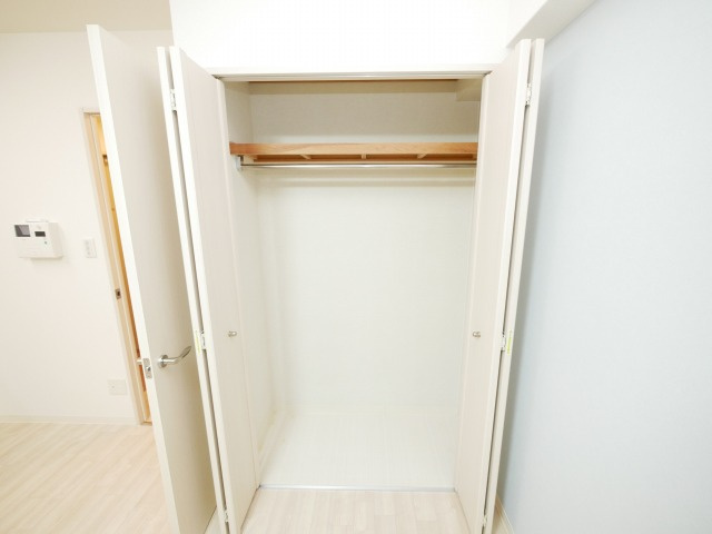 大阪市中央区瓦町４丁目の賃貸マンションの収納