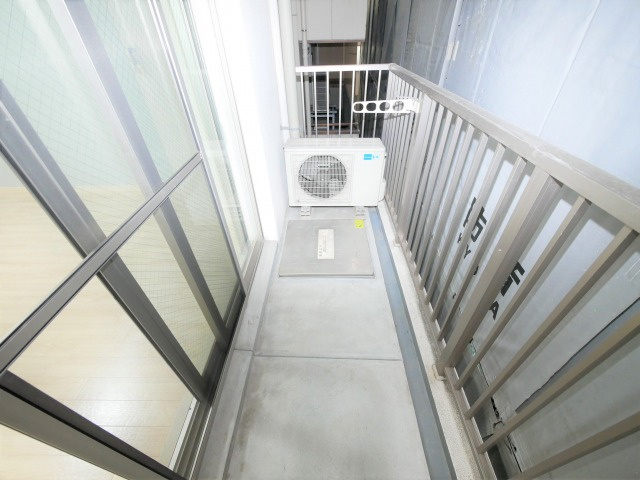大阪市中央区瓦町４丁目の賃貸マンションのバルコニー