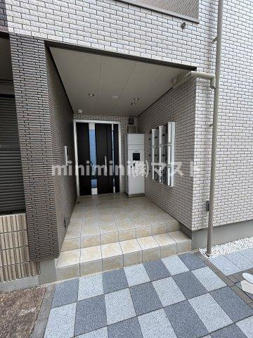 Bonheur　Kのエントランス