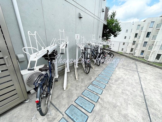 横浜市神奈川区栗田谷の賃貸マンションのその他共用部分|駐輪スペース付き♪