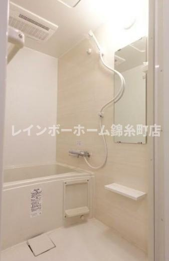 RCレジ亀戸の浴室