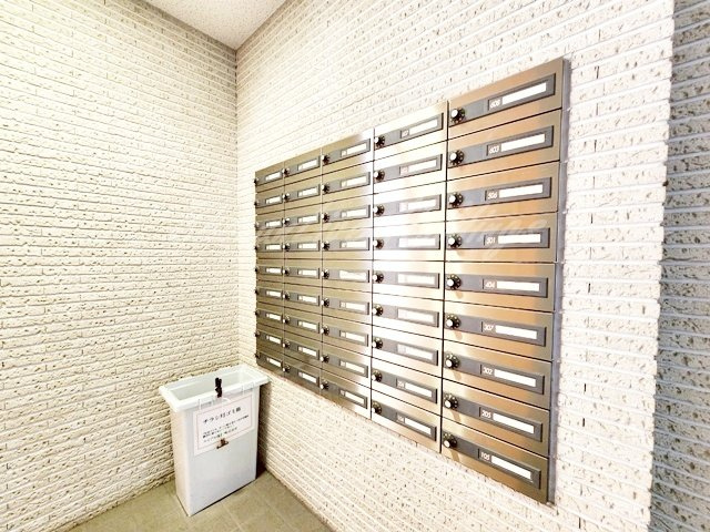 横浜市西区岡野２丁目の賃貸マンションのその他共用部分