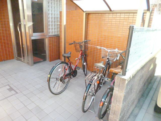 アドミラルマンションのエントランス