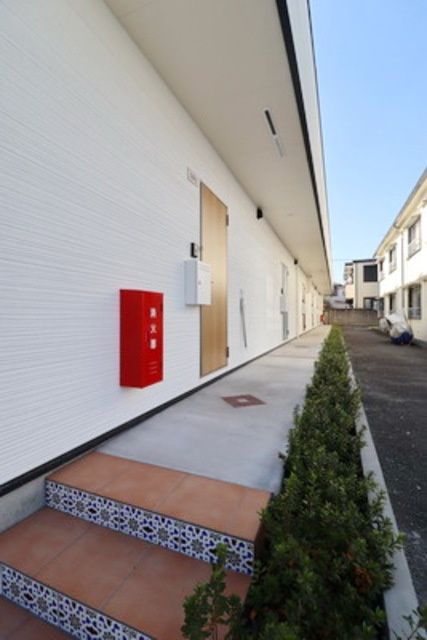 杉並区桃井１丁目の賃貸マンションのエントランス