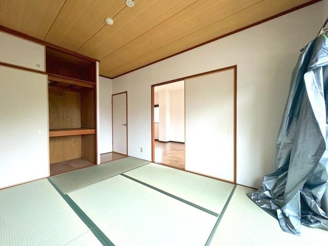 サンクレスト杉村の和室