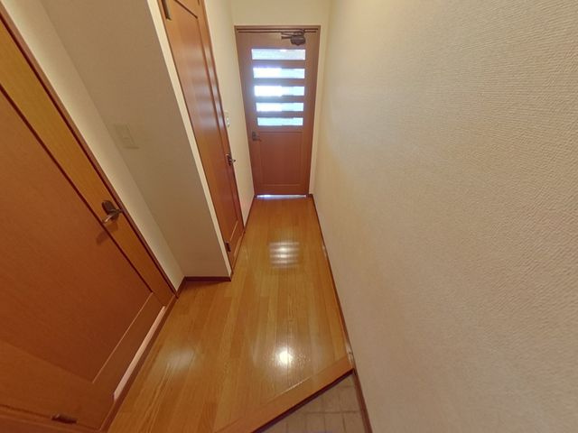 パレス河原町の玄関