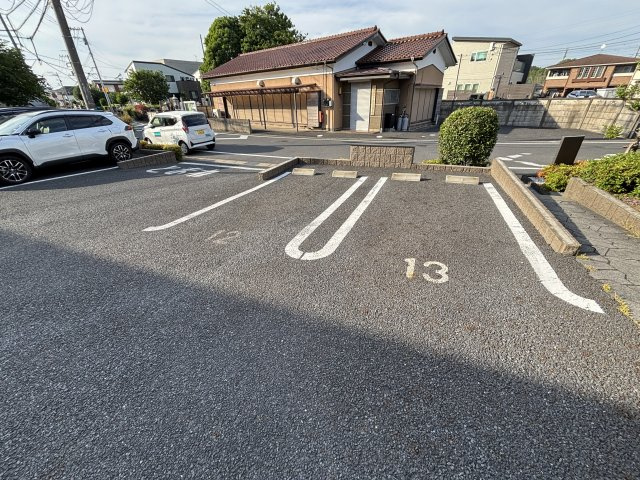 ブリエ　Ⅲの駐車場