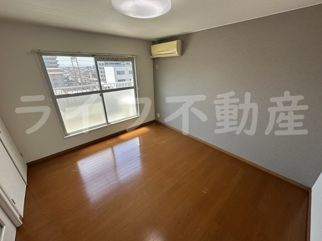 大宝 小阪CTハウスの居間・リビング