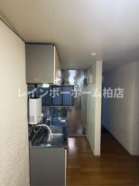【仲介手数料：50％OFF】対象物件！のキッチン|コンパクトなキッチンで掃除もラクラク