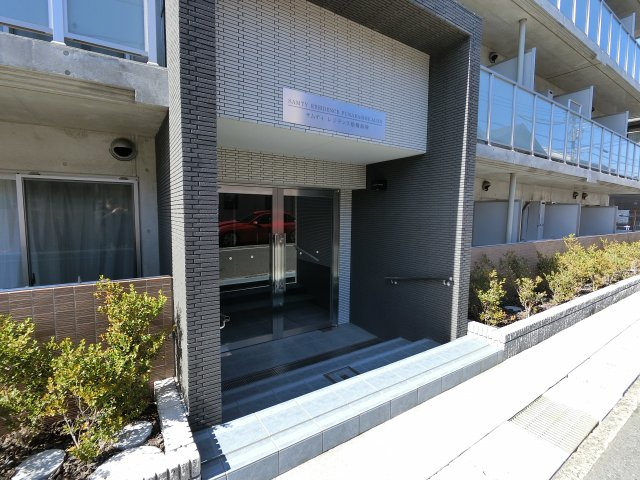 S-FORT船橋海神Eastのエントランス