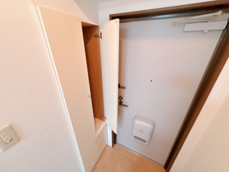 【玄関】 | マンションスムス | 他室参考写真です