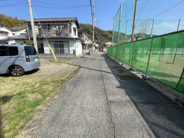 高岡町新築戸建の前面道路含む現地写真