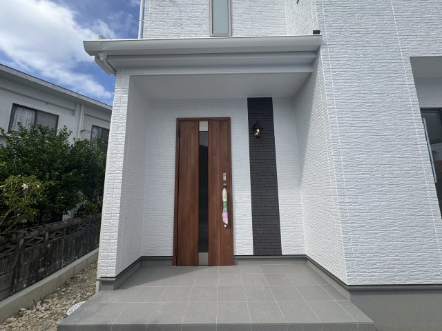 八重瀬町屋宜原（限定1棟）の玄関|※同仕様写真です