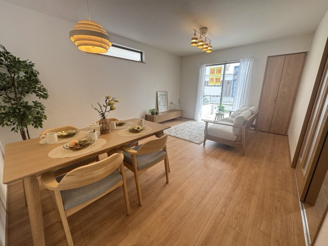 八重瀬町屋宜原（限定1棟）の居間・リビング|※同仕様写真です