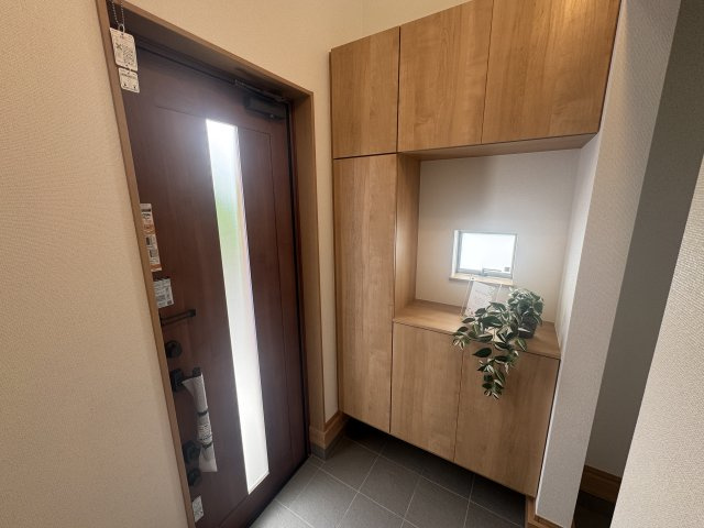 八重瀬町屋宜原（限定1棟）の玄関|※同仕様写真です