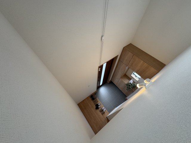 八重瀬町屋宜原（限定1棟）の内装|A号棟　開放感のある吹き抜け♪