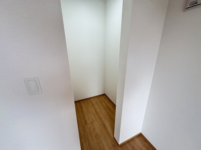 八重瀬町屋宜原（限定1棟）の収納|A号棟　洋室7.25帖+WIC付き♪