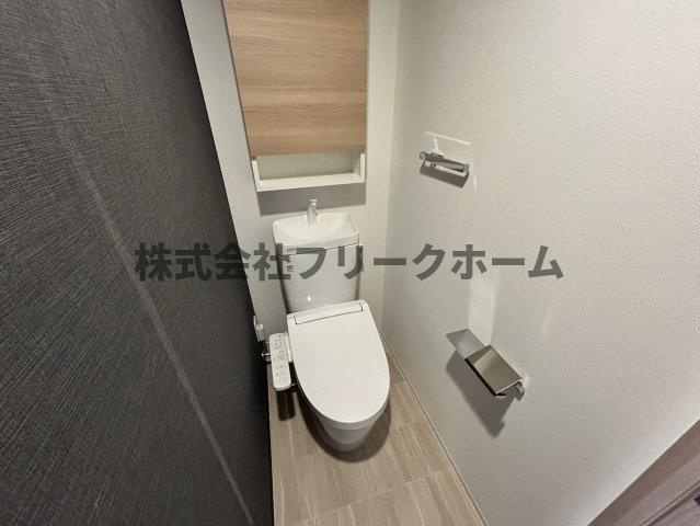 三鷹市上連雀４丁目の賃貸マンションのトイレ