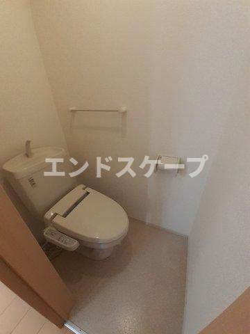 ポム　メゾンのトイレ|高崎、前橋のお部屋探しはエンドスケープまで！お客様の理想お聞かせ下さい♪