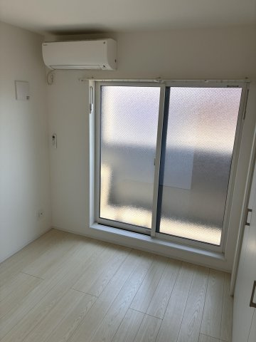 cherim和白東westの居間・リビング