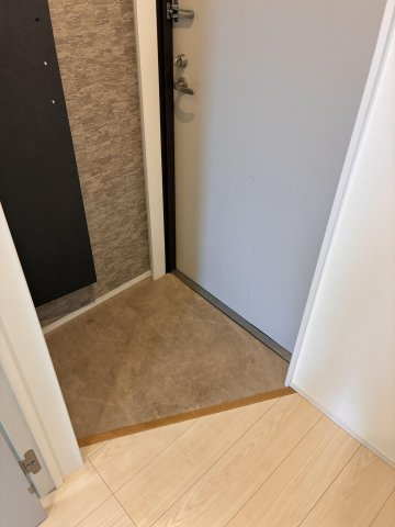 cherim和白東westの玄関