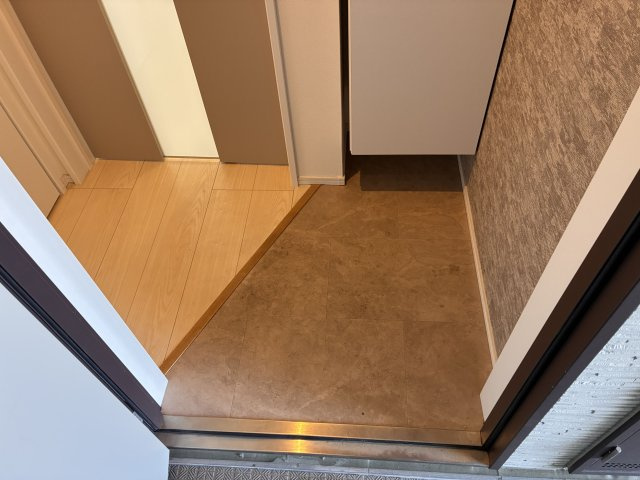 cherim和白東westの玄関