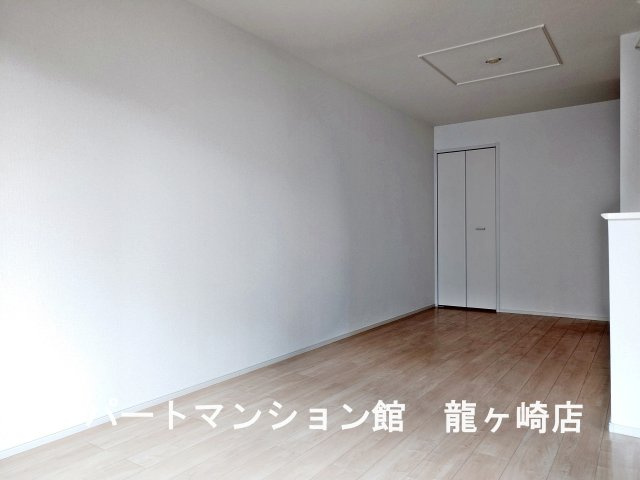 アポロンＡの居間・リビング