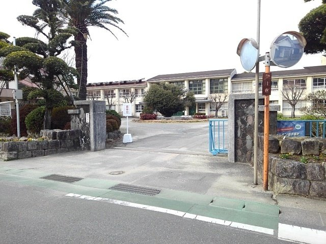 ストロベリー　フィールズＢの周辺|田主丸小学校まで430m