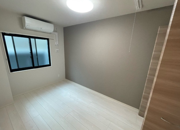 吹田市豊津町の賃貸マンションの居間・リビング