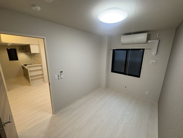 吹田市豊津町の賃貸マンションの居間・リビング