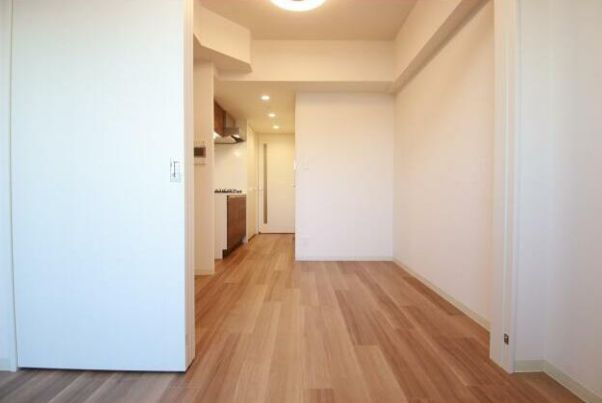 名古屋市中区葵１丁目の賃貸マンションの居間・リビング|※同間取りの別部屋写真です。