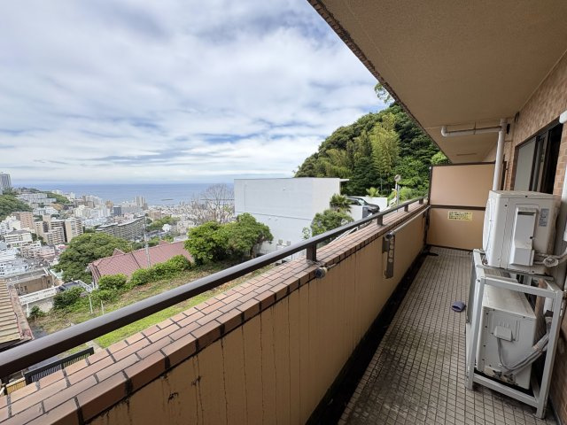ライオンズマンション熱海梅園のバルコニー