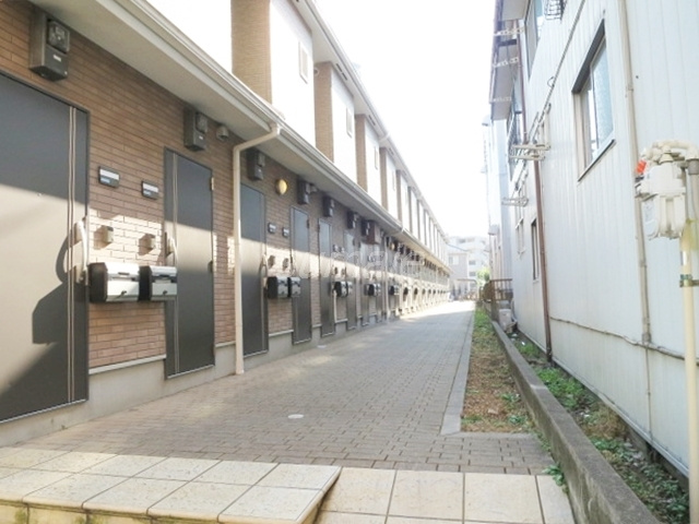 ヴィラージュ志伊のロビー|綺麗なエントランスです☆