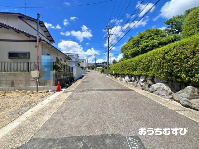名東区社が丘5期(残1棟)の前面道路含む現地写真