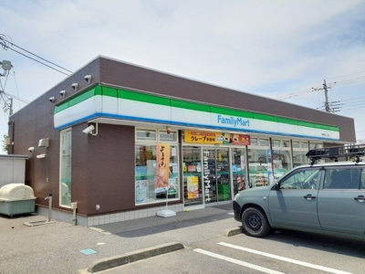 【周辺】 | ＣｒｅａｔｉｏｎⅤ | ファミリーマート駒生2丁目店まで650m