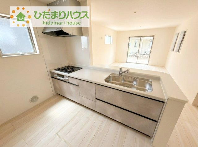 【キッチン】 | 第1常総市中妻町　新築戸建　1号棟 | 料理をしながらでも、ご家族との会話を楽しめる対面式キッチン♪