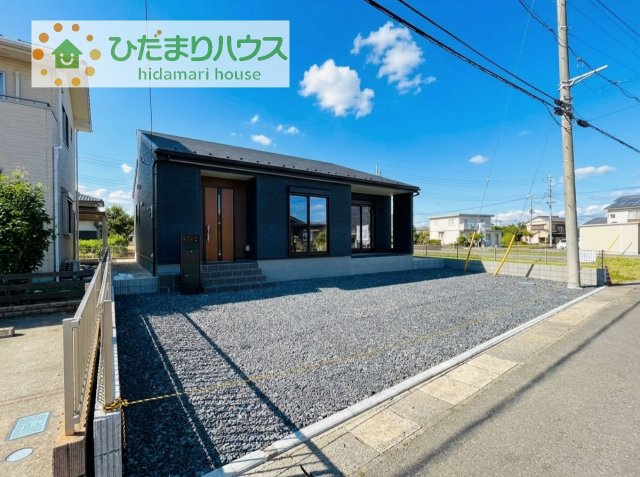 【駐車場】 | 第1常総市中妻町　新築戸建　2号棟 | マイホームなら駐車場代がかかりません！しかも、自宅の駐車場で洗車ができます！今までコイン洗車に行っていた手間も省けて、節約にもつながります(^^♪