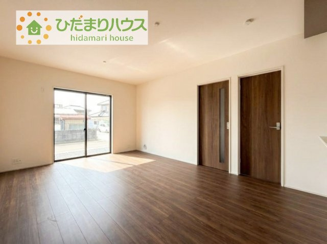 【居間・リビング】 | 第1常総市中妻町　新築戸建　2号棟 | 早くお仕事終わらせて、家に帰りたくなるようなリビングです(^^♪